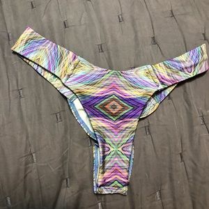 Montce Swim Uno Thong Scrunch Butt